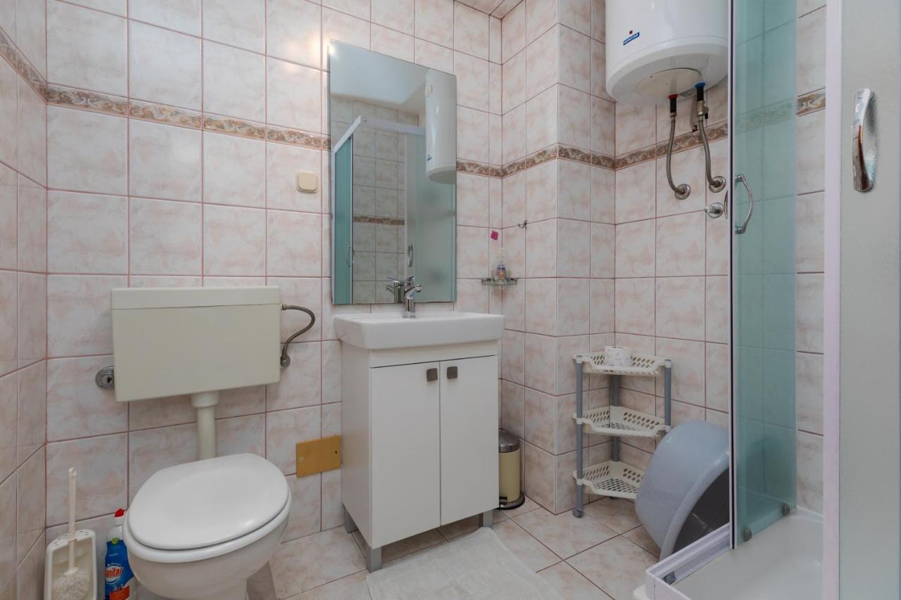 Apartments By The Sea Duce, Omis - 2992 Dugi Rat Exterior photo