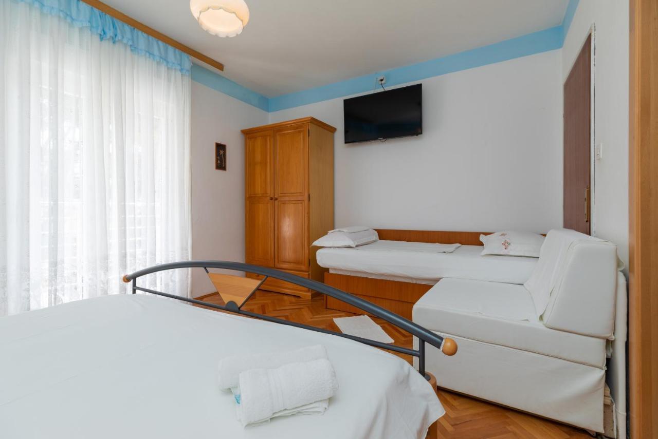 Apartments By The Sea Duce, Omis - 2992 Dugi Rat Exterior photo